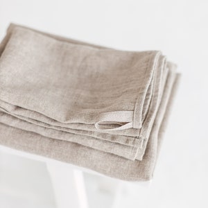 Natural linen bath towels, Stonewashed linen towels, Softened linen towels in various sizes, Heavyweight linen towels, Absorbent towels.