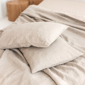 Natural linen pillowcase, Undyed linen pillow sham, Envelope pillow case, Heavyweight linen cushion cover, Stonewashed linen pillowcase.