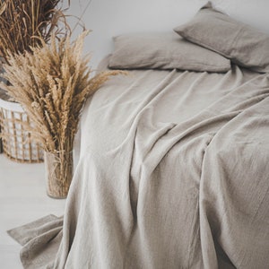 Natural linen bedspread, Undyed linen bed cover, Rustic linen bedspread, Large bed throw, Heavy linen blanket, Full bedspread, Coverlet.
