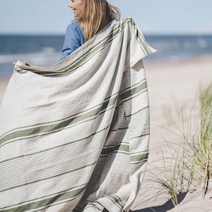 Linen beach towel, French style linen beach blanket, Striped linen blanket, Summer blanket, Outdoor blanket, Vintage linen beach towel.