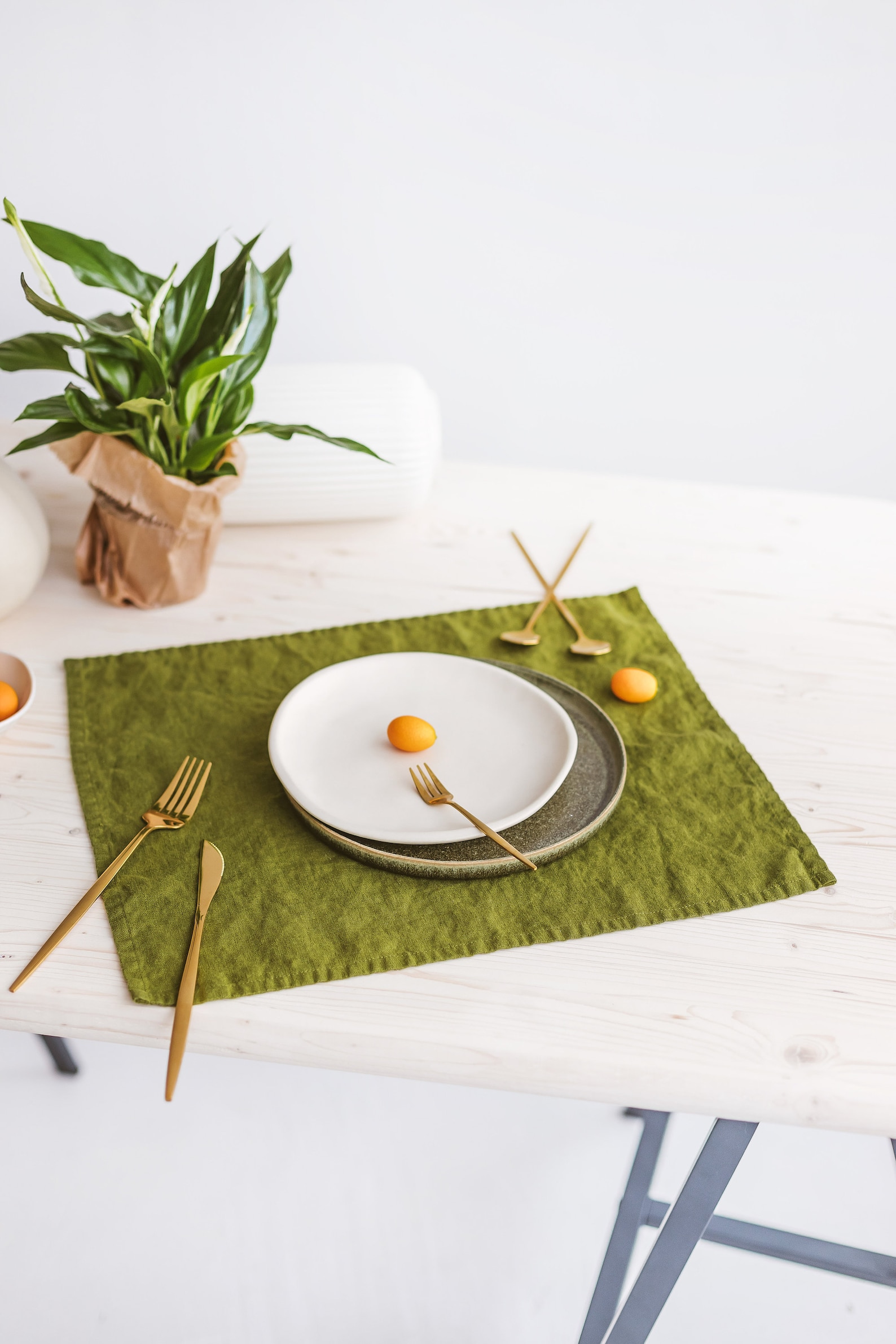 Natural Linen Placemats in Moss Green Soft Linen Placemats Etsy UK