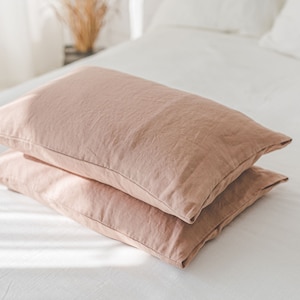 Softened linen pillowcase available in various colors, Handmade natural linen cushion cover, Custom size pillow cover with envelope closure. 画像 4