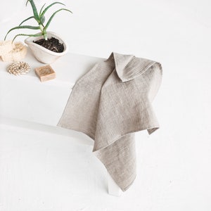 Natural linen bath towels, Stonewashed linen towels, Softened linen towels in various sizes, Heavyweight linen towels, Absorbent towels. image 9