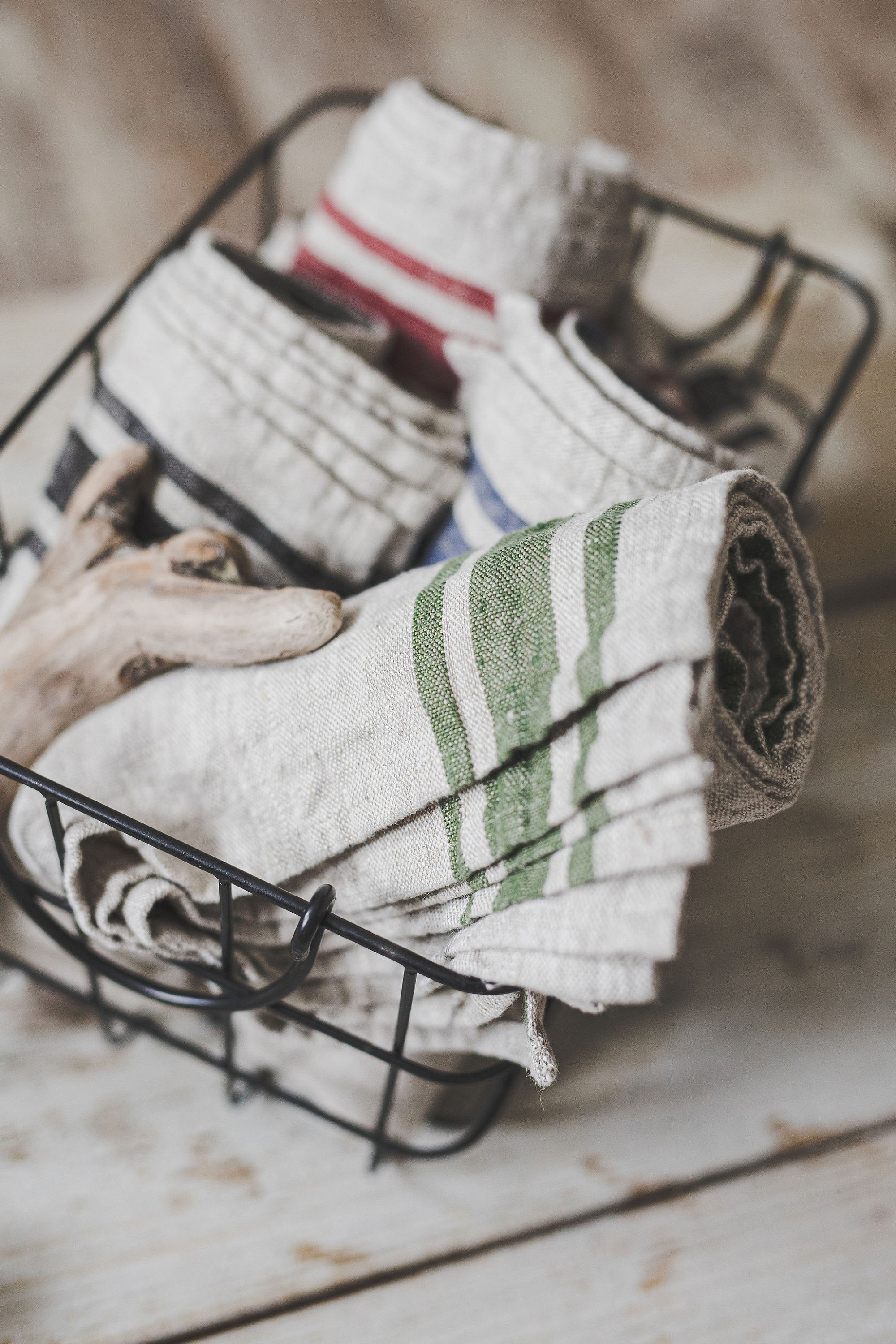 French style linen bath towels with cherry red stripes