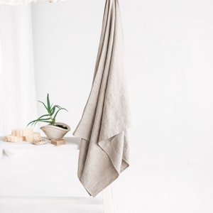 Natural linen bath towels, Stonewashed linen towels, Softened linen towels in various sizes, Heavyweight linen towels, Absorbent towels. image 7