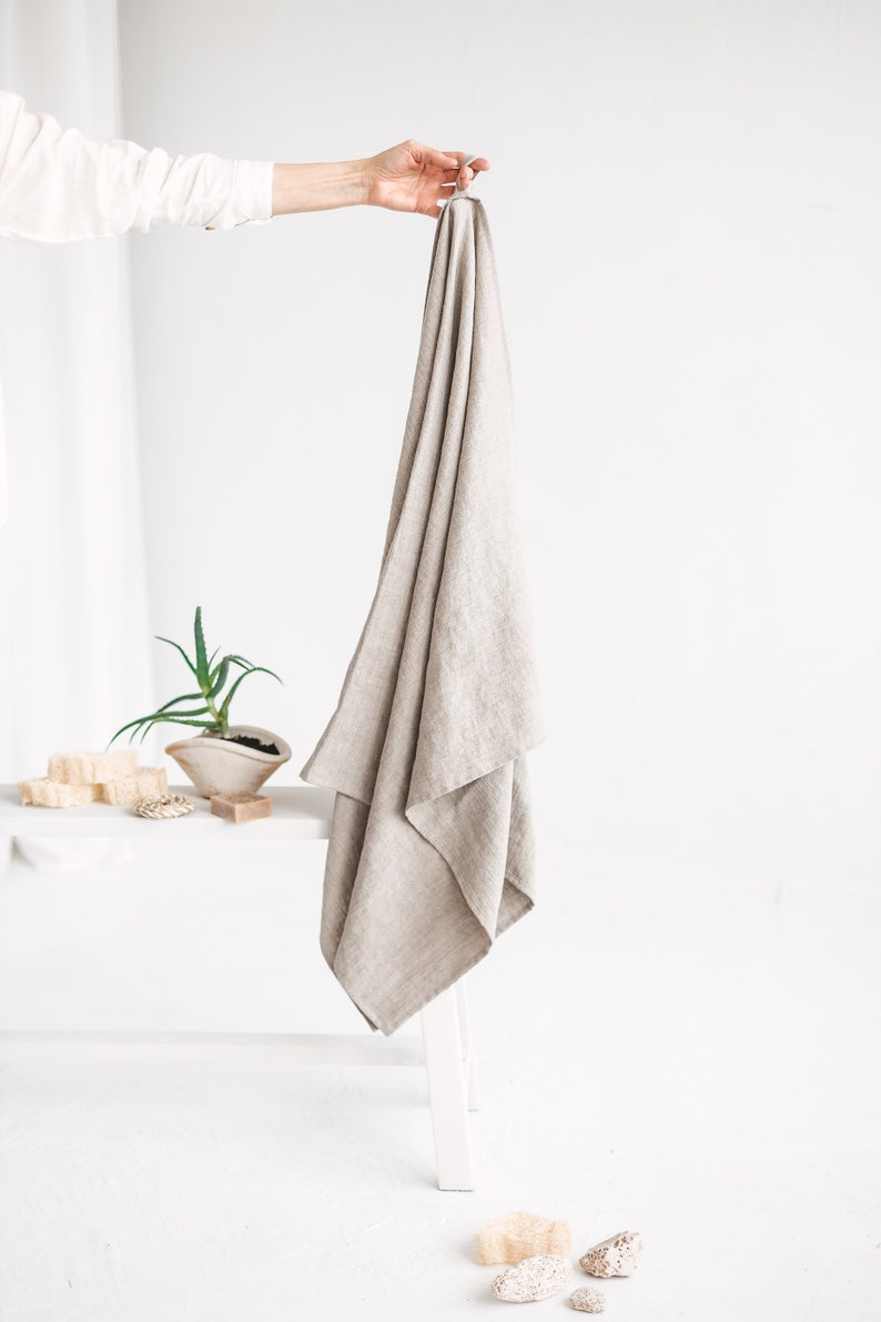 Natural linen bath towels, Stonewashed linen towels, Softened linen towels in various sizes, Heavyweight linen towels, Absorbent towels. image 7