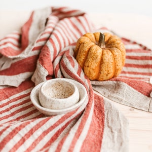 Organic linen towels - set of 2, Rustic kitchen towels, Striped linen towels in various colors, Heavyweight linen towels, Linen hand towels. image 3