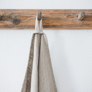 Natural linen bath towels, Stonewashed linen towels, Softened linen towels in various sizes, Heavyweight linen towels, Absorbent towels. image 2