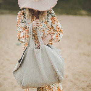 Große Leinen Strandtasche, Sommertasche aus natürlichem Leinen, Übergroße Leinentasche mit Futter, handgemachte Leinentasche, natürliche Strandtasche, Öko-Tasche. Bild 2