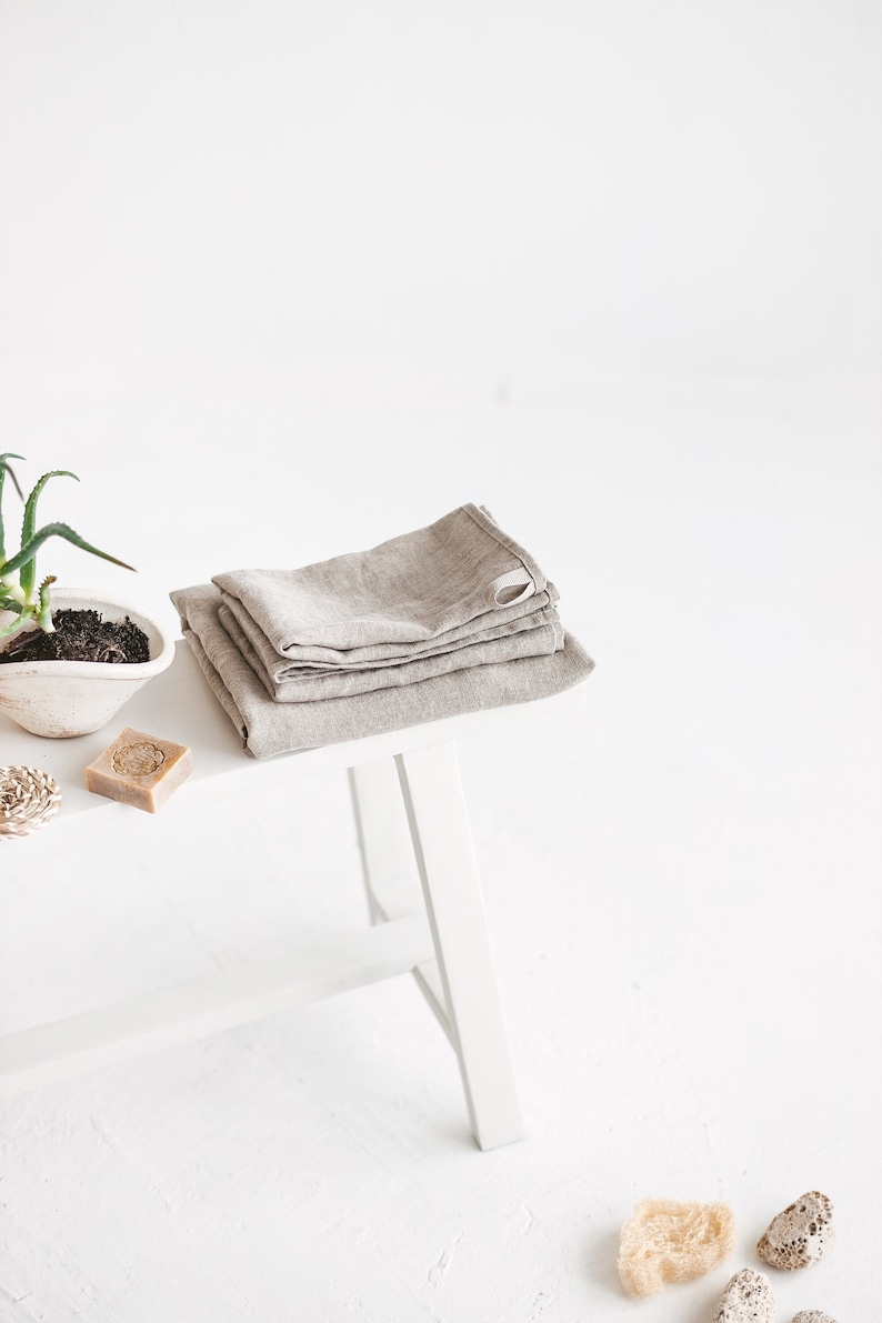 Natural linen bath towels, Stonewashed linen towels, Softened linen towels in various sizes, Heavyweight linen towels, Absorbent towels. image 5