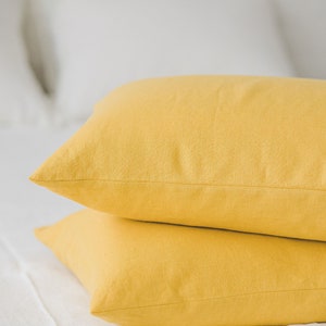Mimose gelb Leinen Kissenbezug, weiches Leinen, Kissenbezug in benutzerdefinierter Größe, Kissenbezug aus natürlichem Leinen mit Umschlagverschluss, Kissenbezug. Bild 3