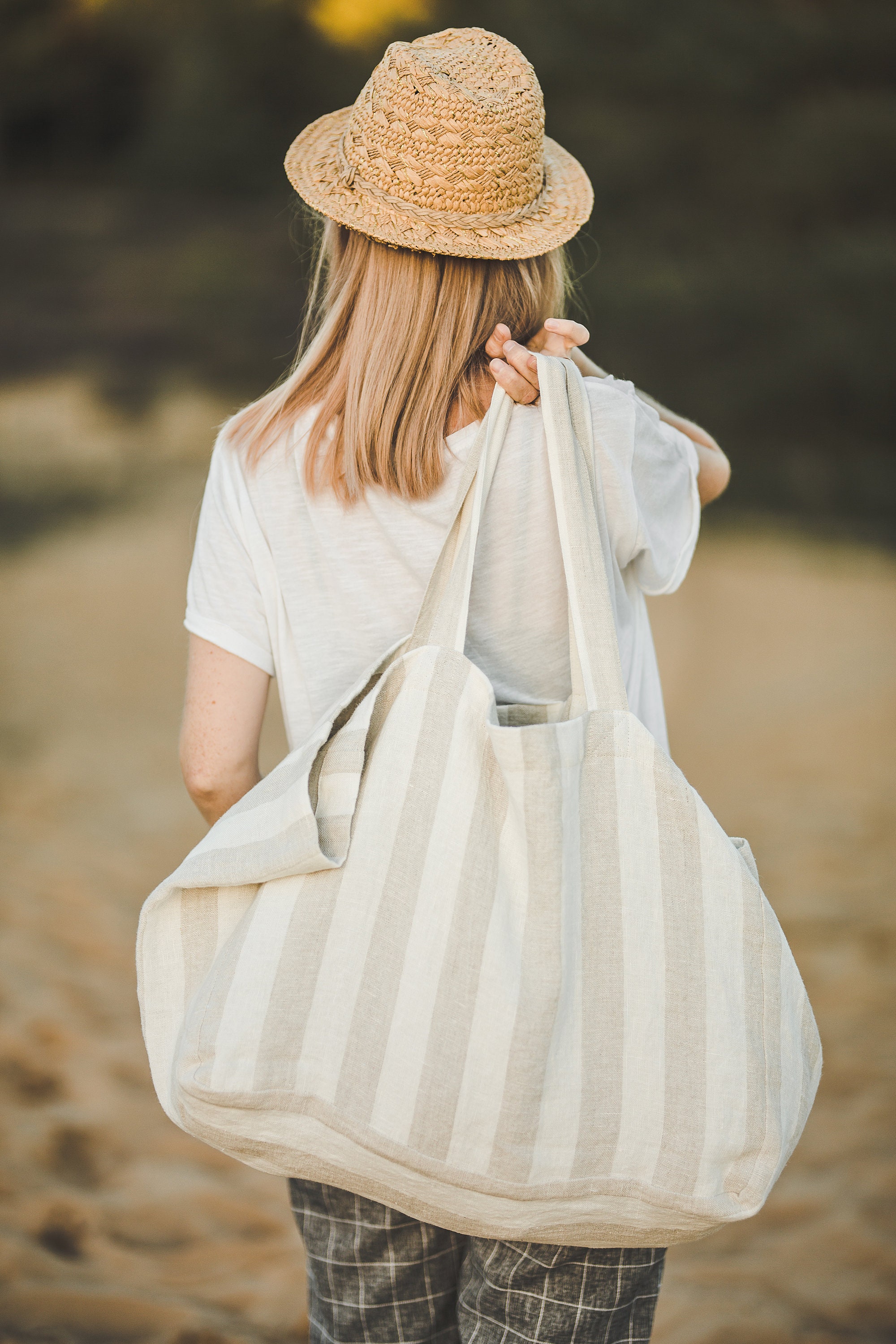 The beach people linen tote sale