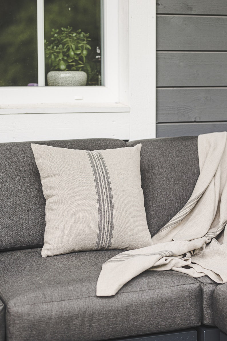 ForestlandLinen Linen Pillowcase - Thumbnail 2