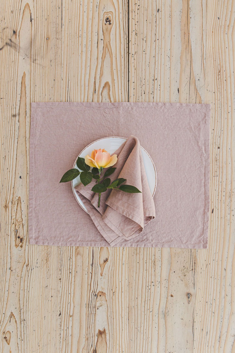 Serviettes en lin blanc cassé, serviettes en lin lavées, serviettes en lin naturel de différentes couleurs, linge de table, décoration de table, serviettes en lin pur. image 6