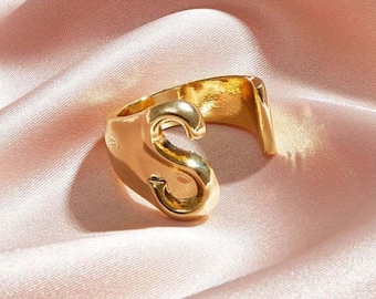 s name gold ring design