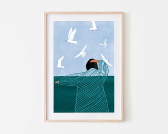 Peut inclure: Une illustration encadrée d'une personne debout dans l'océan, la tête penchée en arrière, regardant un vol d'oiseaux blancs au-dessus. L'eau est d'un bleu turquoise profond et le ciel est d'un bleu clair.