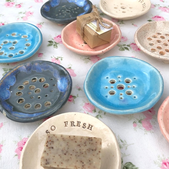 Handmade Ceramic Soap Dish With Drainage: Modern Minimalist