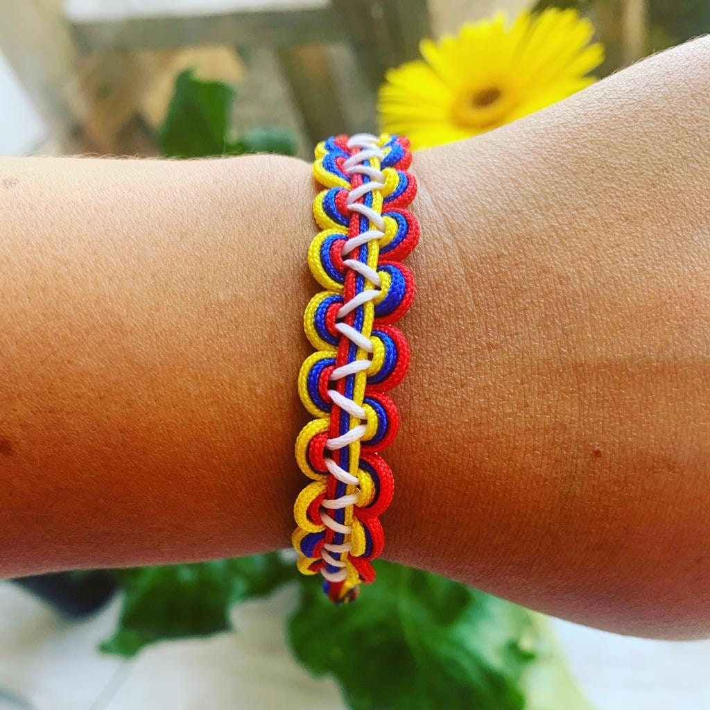 custom-nylon-bracelets-and-necklaces-etsy