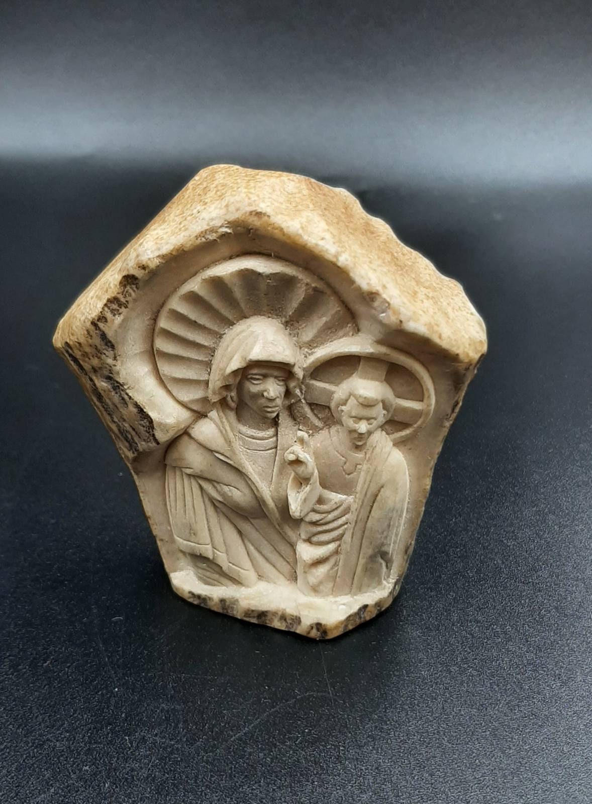 Handcrafted Vintage Virgin Mary Icon: Exquisite Carved Miniature of Madonna and Child, A Precious Christian Gift, Carved Jesus Sculpture