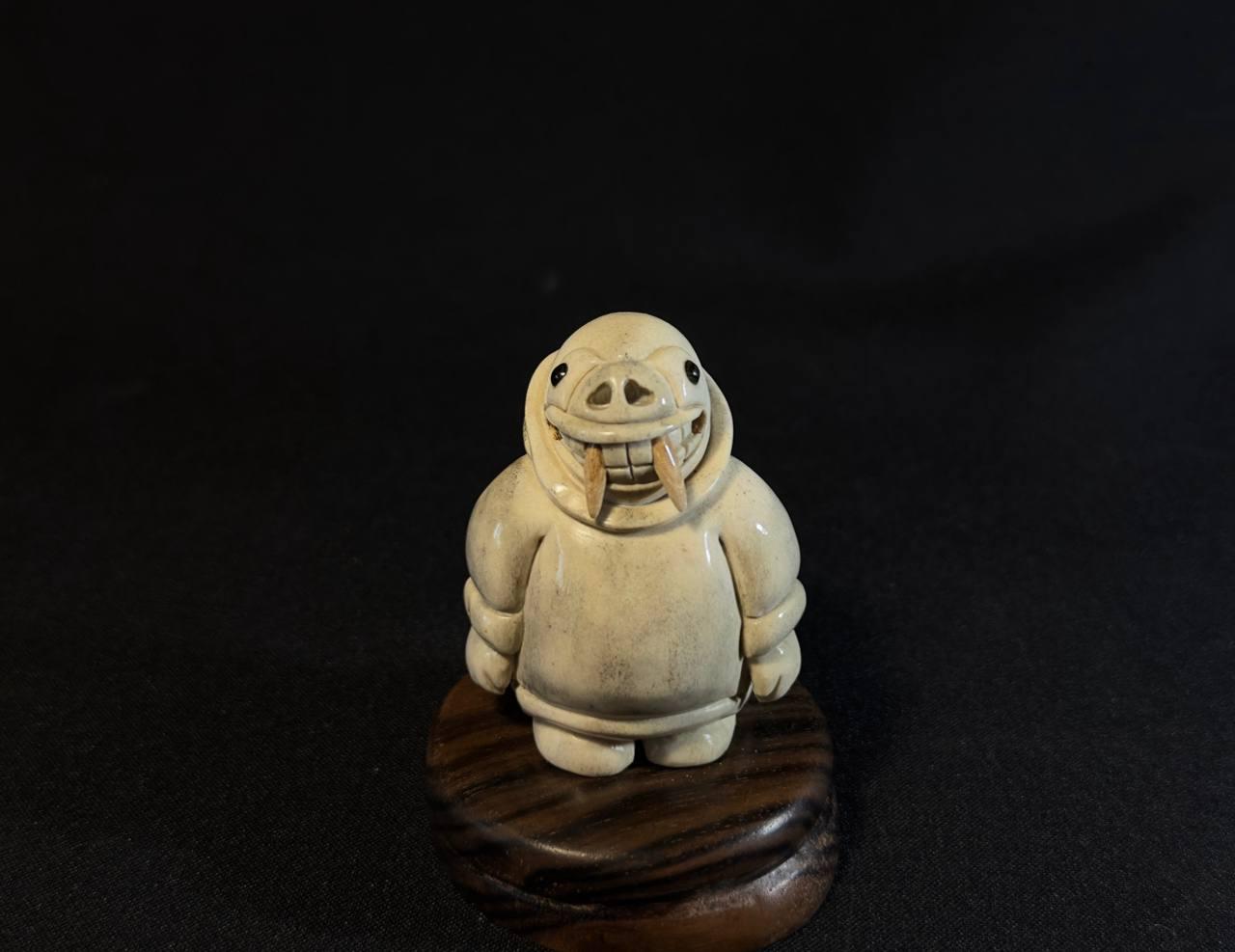 Inuit Kunstskulptur: Grönland Kunst Inspirierte Figur, Tupilak aus der alten Volksepik, Kunstwerk des Autors, Eskimo Kunst, Monster, Geschenk für Ihn