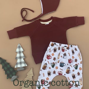 Baby gender neutral Christmas outfit, OrganicChristmas Kids outfit, Baby shower Gift, Hot cocoa illustrated kids outfit