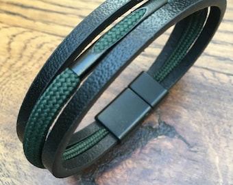 Genuine Leather Bracelet for Men: Green Khaki Detail