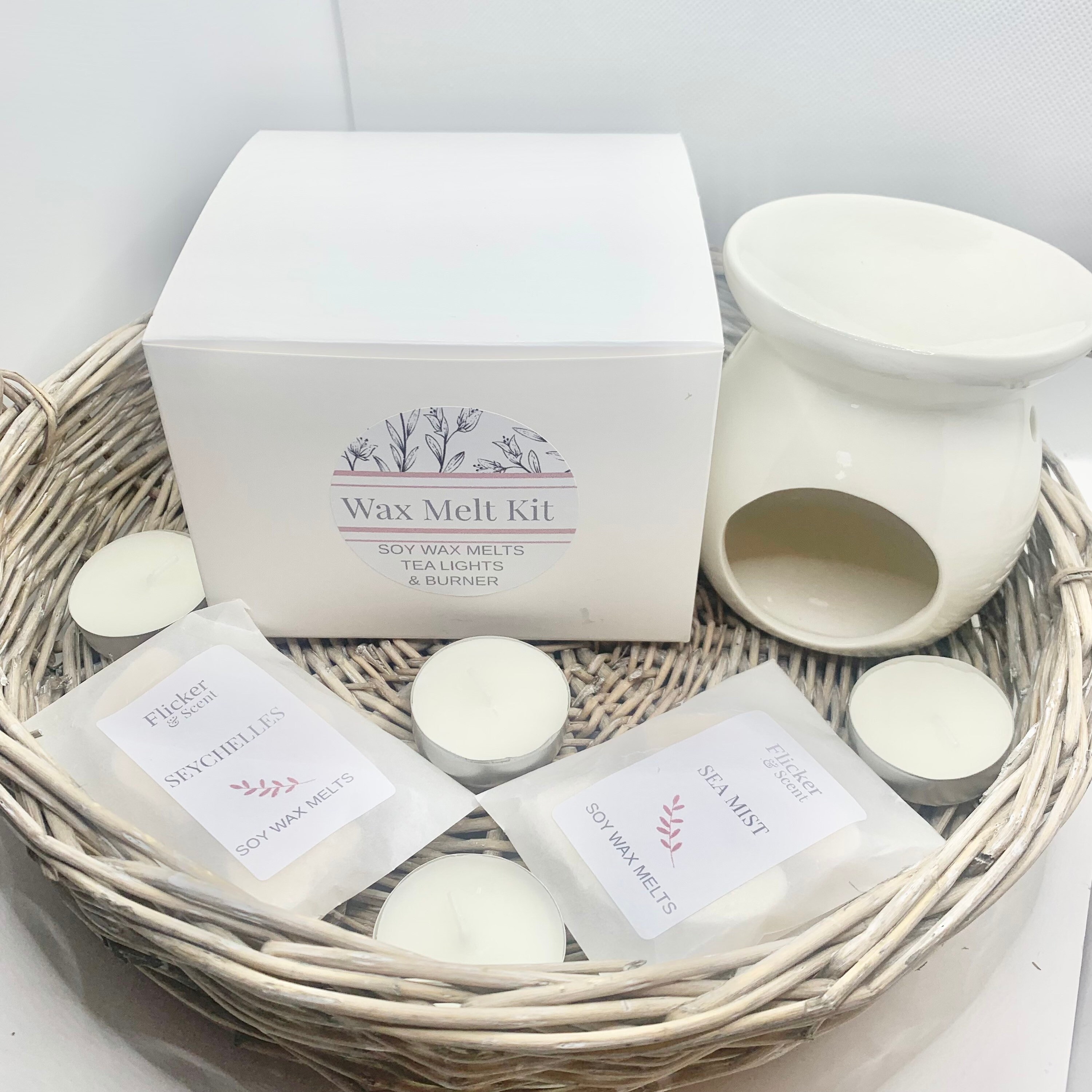 Dog Friendly Wax Melt Starter Set, Natural Wax Melts, Christmas Gift Idea,  Hand Made in the UK, Natural Tealights, Made With Essential Oil 