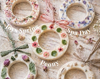 Botanical fragranced Soy Wax Wreath, Essential Oil Infused, decorated with natural botanicals, Home Scent
