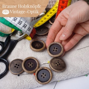 Large wooden buttons in brown in used look, vintage look, round, 3 cm, 4 hole, natural wood buttons, brown buttons, cushion buttons