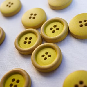 Wooden buttons yellow for crafting and sewing - in used look, vintage look, round, 2 cm, 20 mm, 4 hole, natural wood buttons yellow