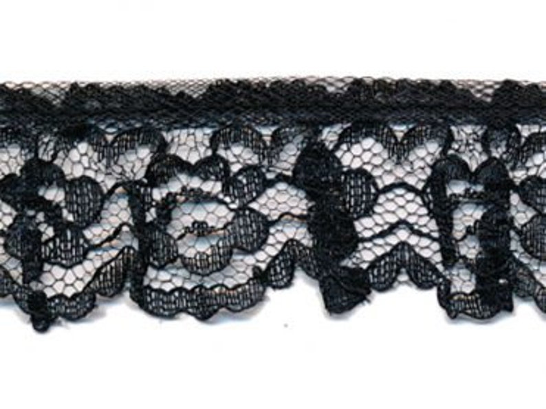 Ruffled Lace, 11/4 inch select color price per yard Black