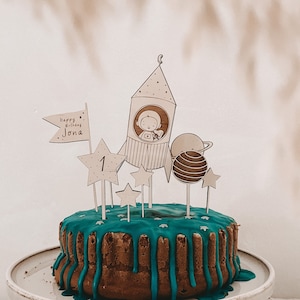 Space Caketopper | Astronaut | Rocket | Planet