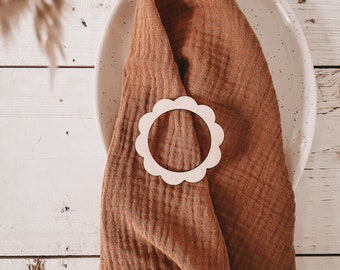 6 napkin rings | flower | wood | Baptism | Communion | Confirmation | Blessing | Birthday