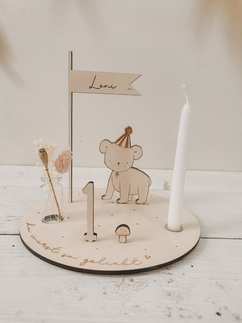 Little bear personalized candle plate including pennant, number and white candle Set Bär+Pilz
