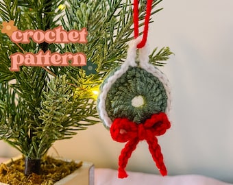 Mini Christmas Wreath for Rearview Mirror Crochet Pattern / Christmas Car Decor / Holiday Rearview Mirror Charms