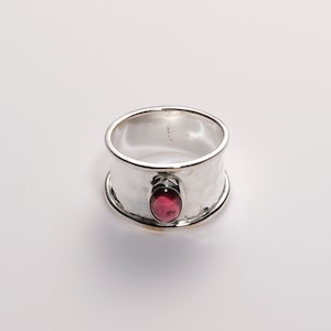 Bague artisanale indienne - argent et grenat