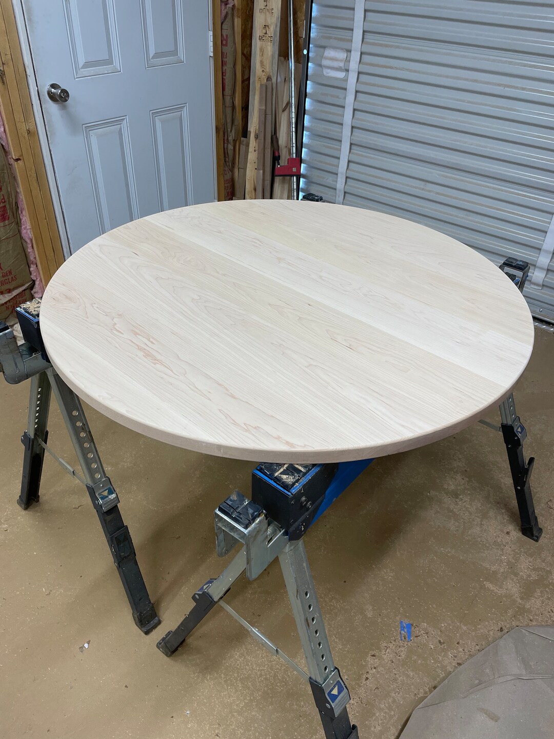 HON Between Round Table Tops, 30" Dia