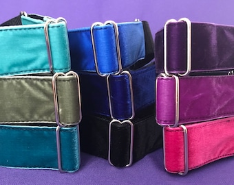 Collare Martingale per levriero fatto a mano in velluto, largo 3,8 cm, per passeggiate con levrieri, whippet e lurcher.