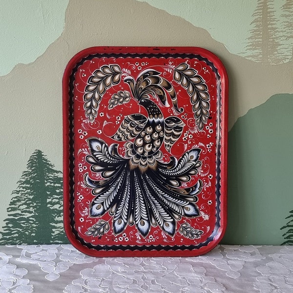 Vintage sowjetisches Melamin-Serviertablett der UdSSR, 70er Jahre, rotes Vogel-Pfau-Design, rechteckiges Serviertablett, sowjetisches Phönix-psychedelisches Muster, Bakelit