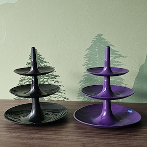 Estantería apilable vintage Koziol Babell de plástico morado y negro, de Alemania, años 90, para servir chocolates y aperitivos, diseño de 1997, Hints Wien