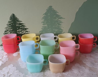 Vintage Arcopal opale soup mug 60&#39;s bowl coffee cup pastel color milk glass rare Unox France Glasbake Mckee