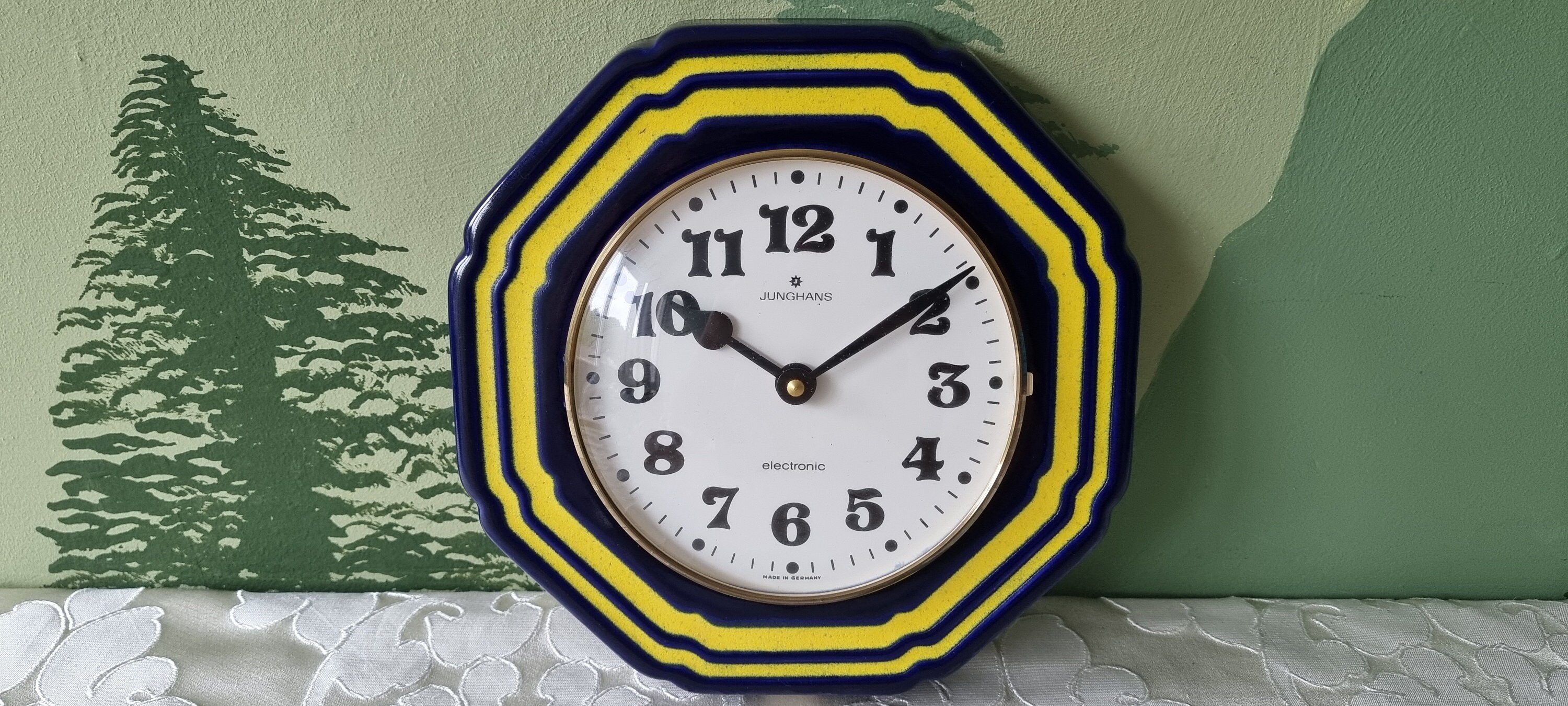 Horloge Murale Junghans Céramique Jaune - Mécanisme D'origine - Vintage