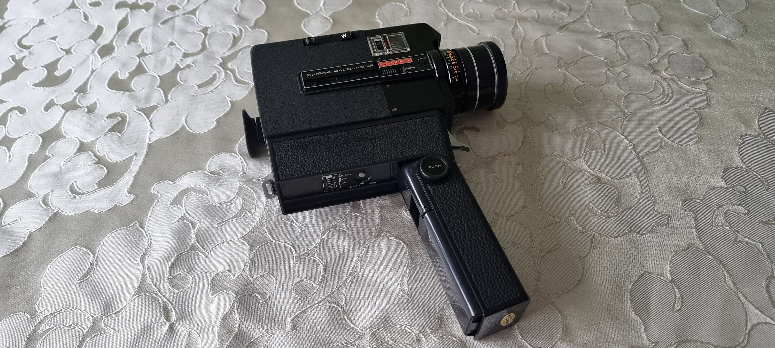 Sankyo MACRO-FOCUS MF203 8ミリフィルムカメラ(動作品) Sankyo MACRO