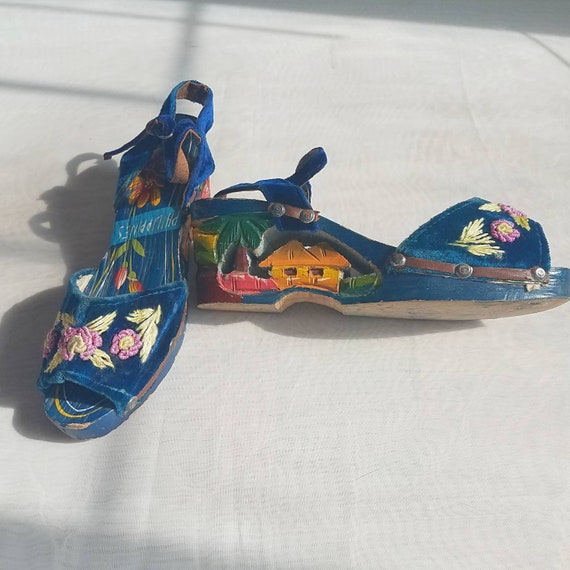 1940s "Paradise Queen" Hand Carved Wooden Philippi