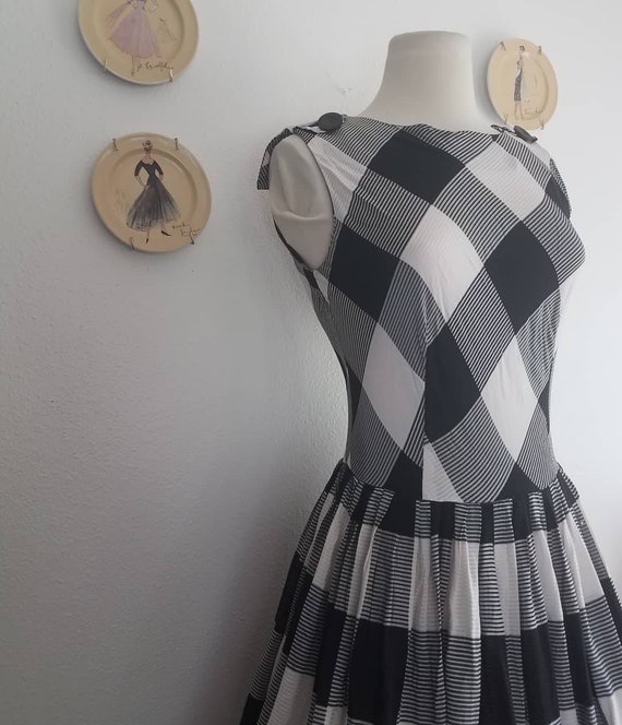 1960s "Late Night Picnic" Black and White Gingham
