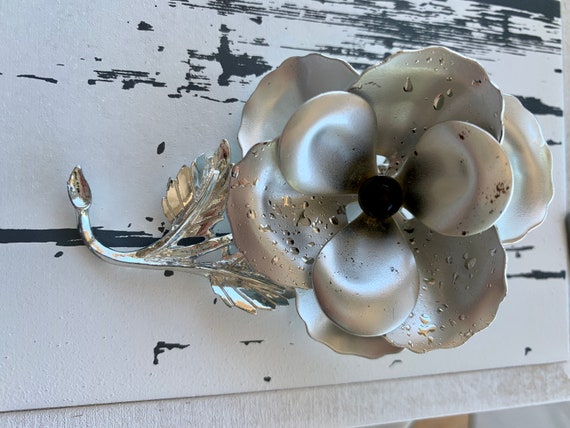 Large Vintage Silver floral pin - image 2