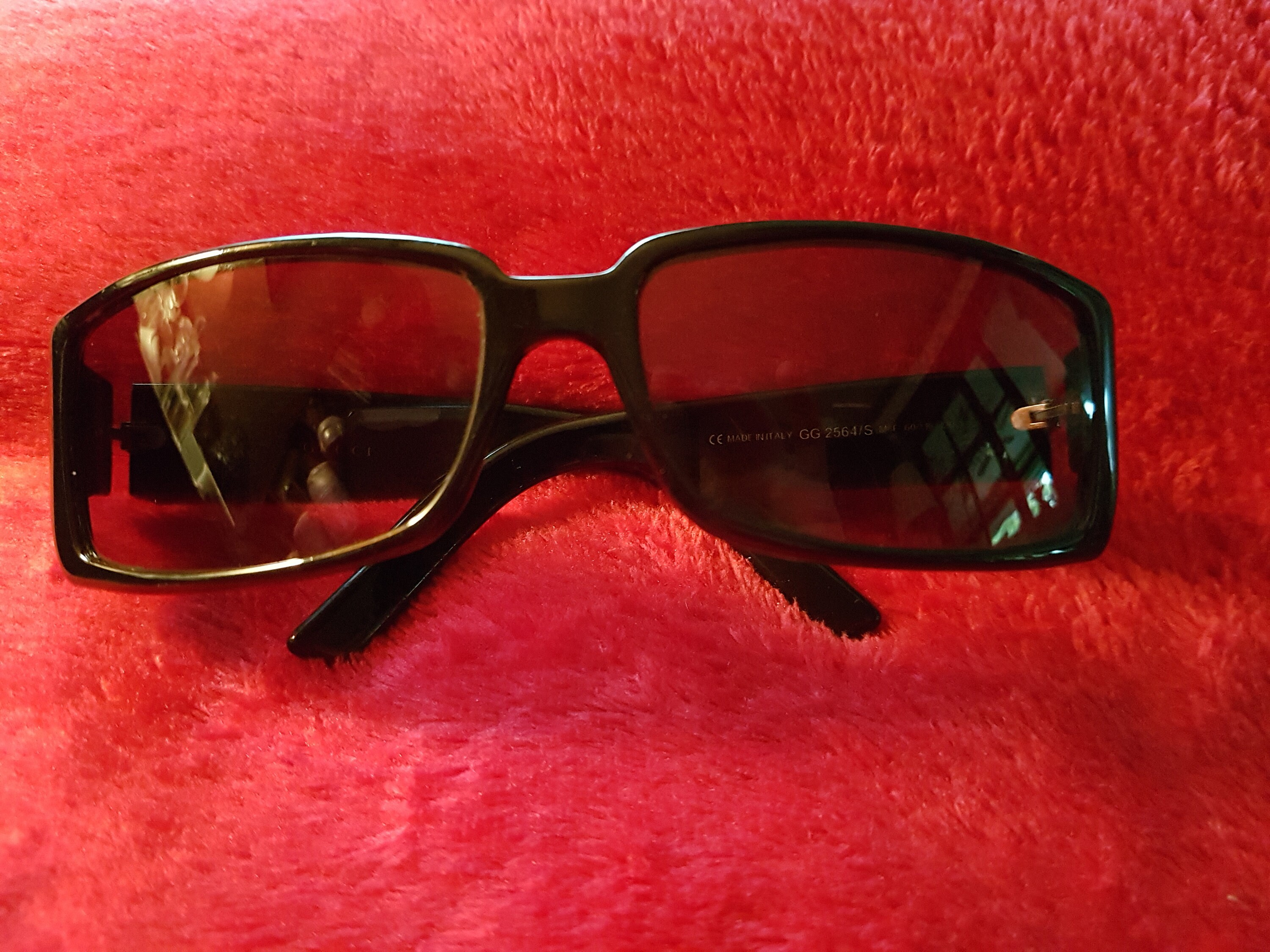 gucci gg 2564 s
