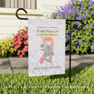 Bandiera personalizzata per giardino/cimitero per la consapevolezza della perdita di gravidanza e infantile - Bandiera commemorativa personalizzata (asta non inclusa)