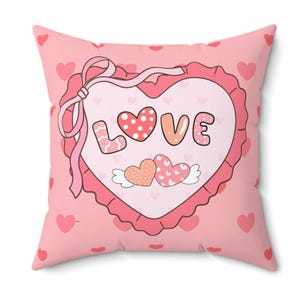 Herz &#39;LOVE&#39; Dekokissen: Valentinstag Home Decor
