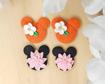 Boucle d'oreille en pâte polymère Disney Mickey Mouse, inspiré des boucles d'oreilles en pâte à modeler Mickey Mouse, boucle d'oreille Mickey Mouse faite main, boucle d'oreille florale Disney en pâte à modeler